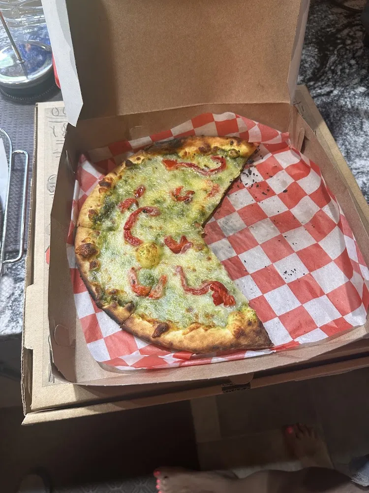 Personal Pizza w Red Peppers